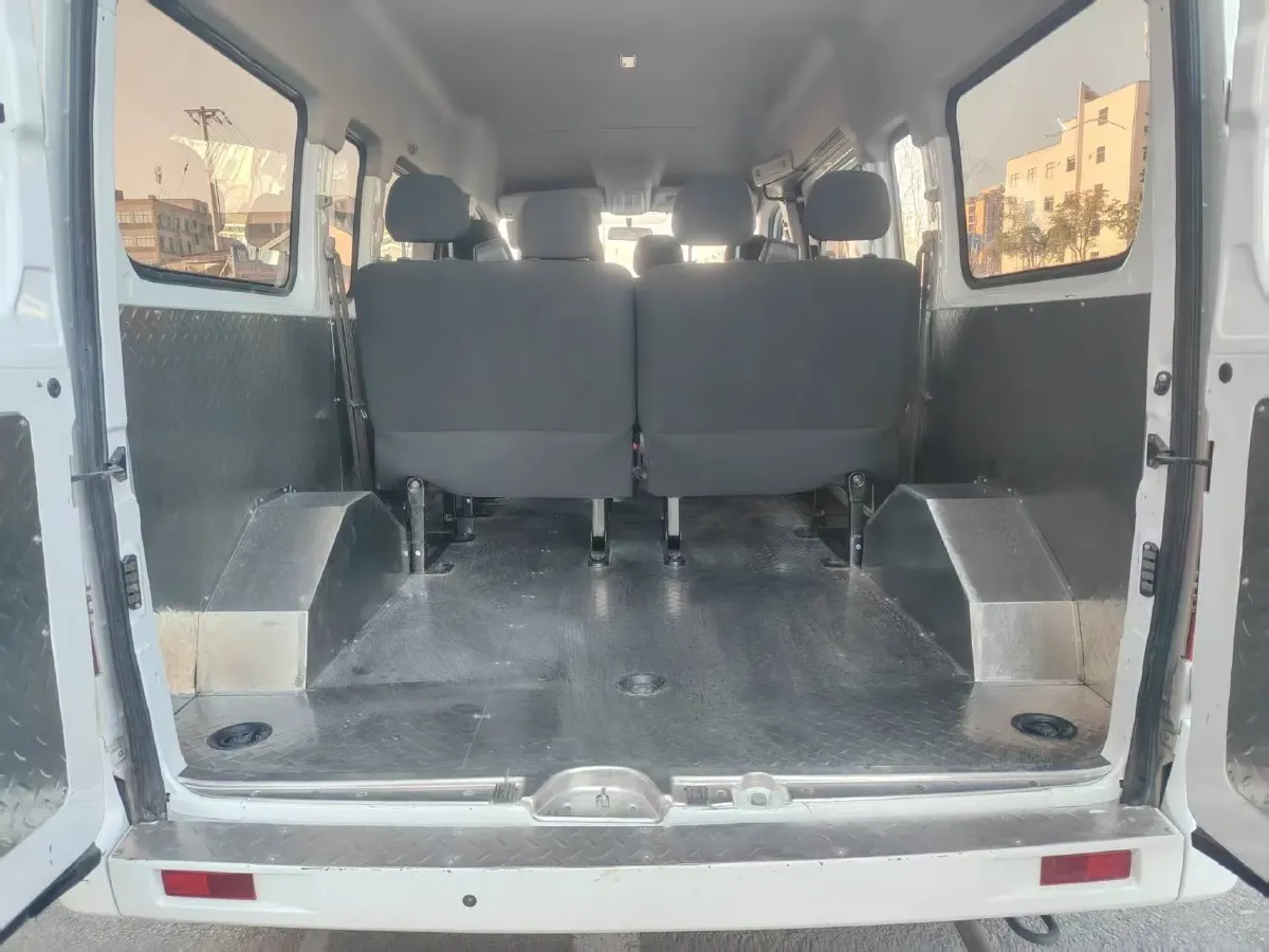 2024 MAXUS XinTu EV80 BEV 77KWH,autocango,china used car exporter,china ev exporter,chinese used car exporter,chinese used ev exporter