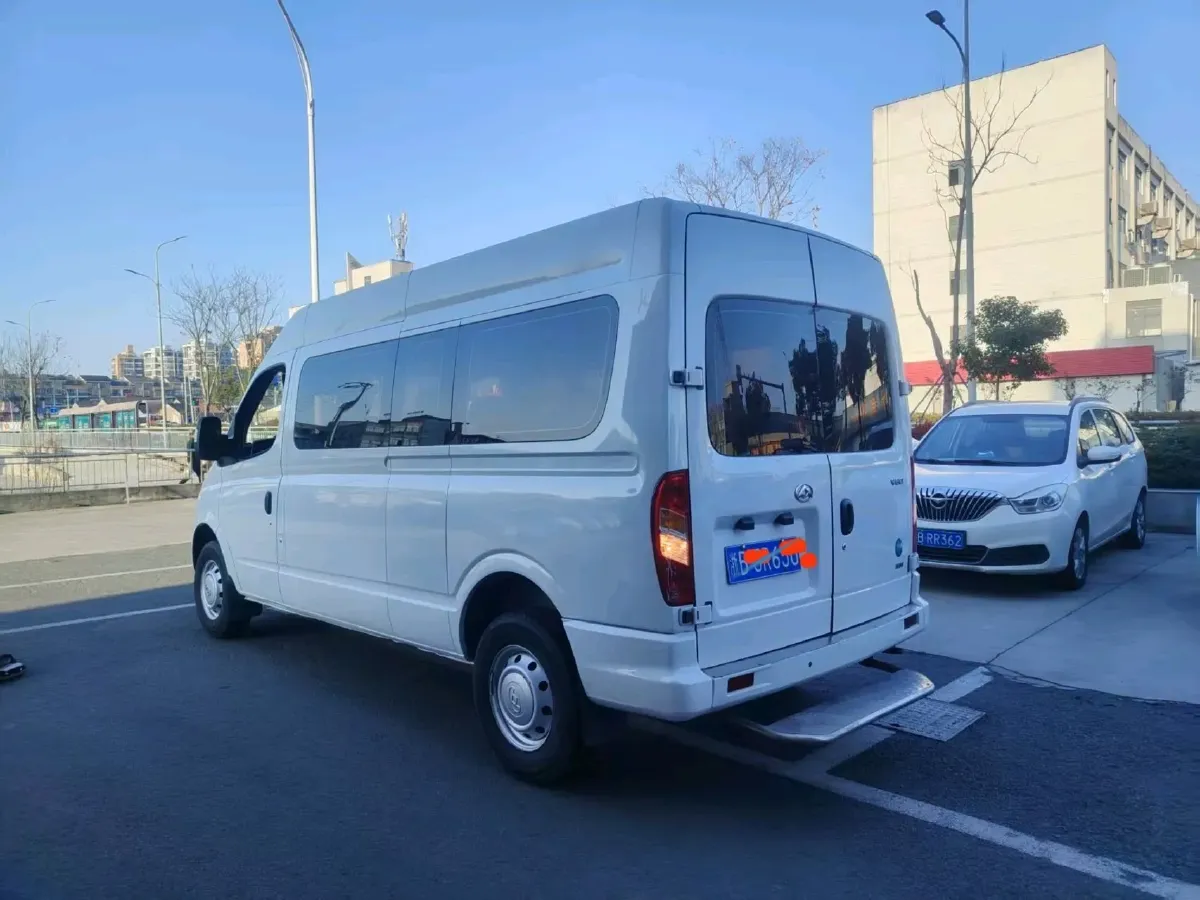 2024 MAXUS XinTu EV80 BEV 77KWH,autocango,china used car exporter,china ev exporter,chinese used car exporter,chinese used ev exporter