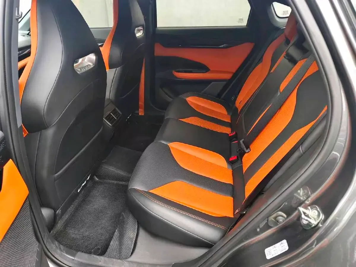 2023 ChangAn UNI-V 1.5T 188HP L4 7DCT,autocango,china used car exporter,china ev exporter,chinese used car exporter,chinese used ev exporter