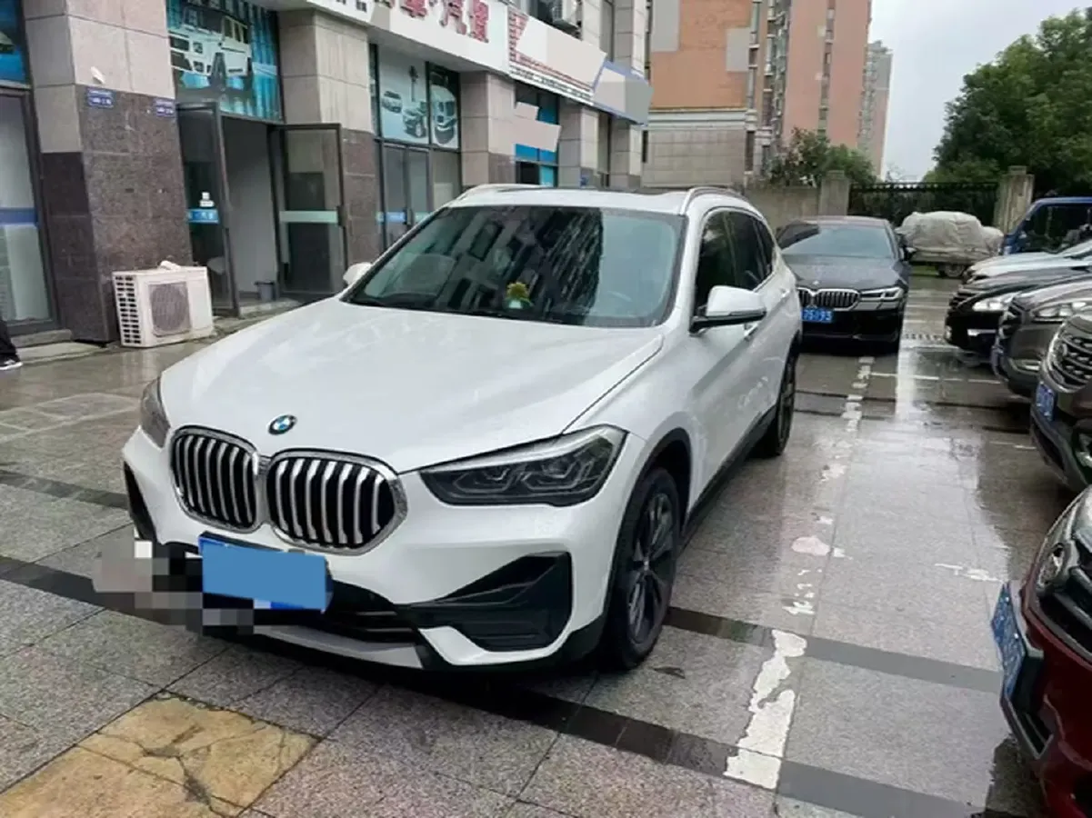 2020 BMW X1 1.5T 140HP L3 7DCT,autocango,china used car exporter,china ev exporter,chinese used car exporter,chinese used ev exporter