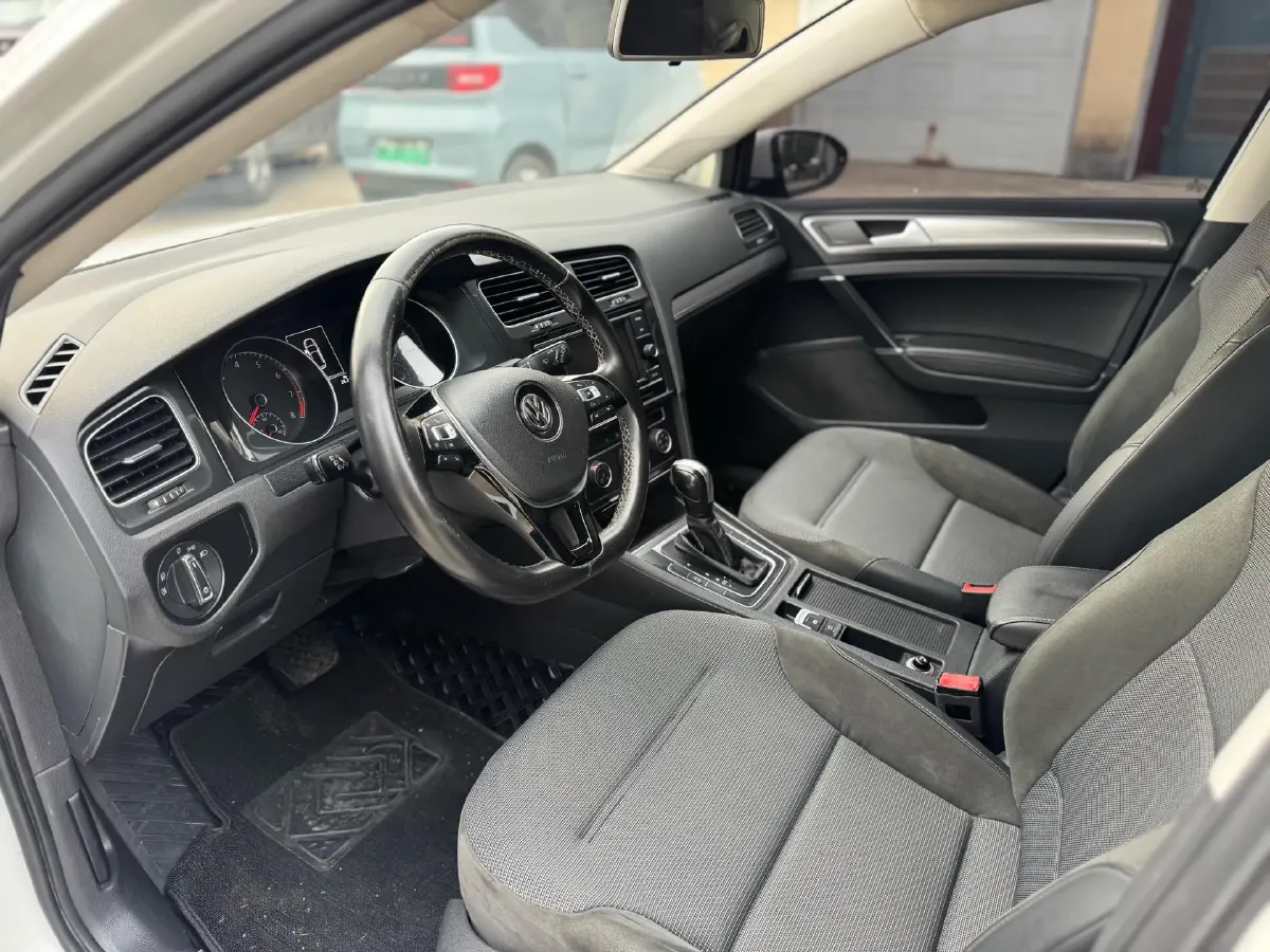 2018 Volkswagen Golf 1.4T 131HP L4 7DCT,autocango,china used car exporter,china ev exporter,chinese used car exporter,chinese used ev exporter
