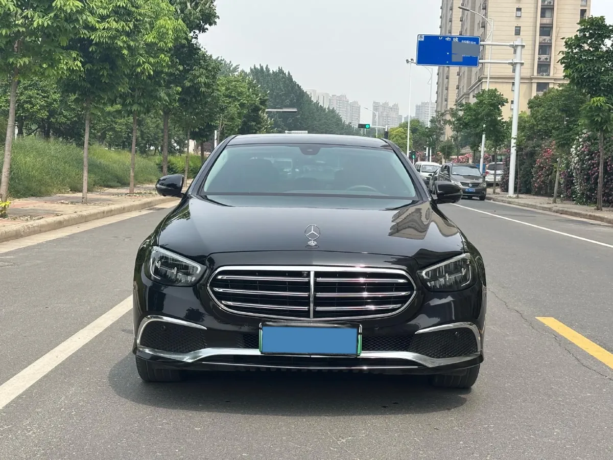 2023 Mercedes-Benz E Class 2.0T 211HP L4 9AT PHEV 25.4KWH,autocango,china used car exporter,china ev exporter,chinese used car exporter,chinese used ev exporter