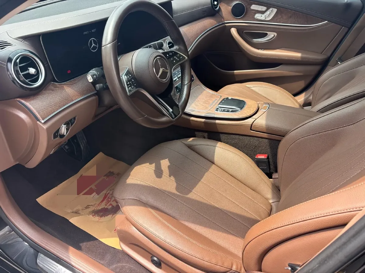 2023 Mercedes-Benz E Class 2.0T 211HP L4 9AT PHEV 25.4KWH,autocango,china used car exporter,china ev exporter,chinese used car exporter,chinese used ev exporter