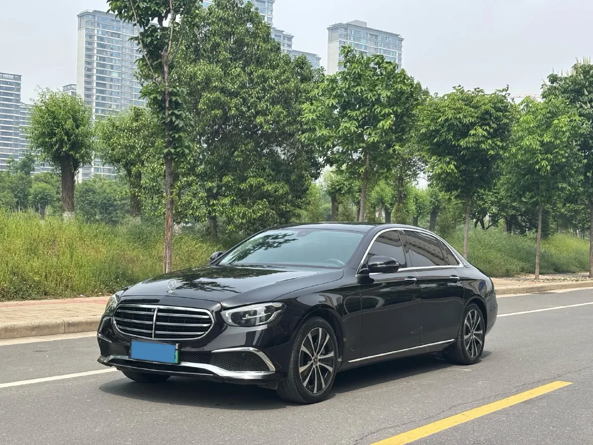 2023 Mercedes-Benz E Class 2.0T 211HP L4 9AT PHEV 25.4KWH,autocango,china used car exporter,china ev exporter,chinese used car exporter,chinese used ev exporter