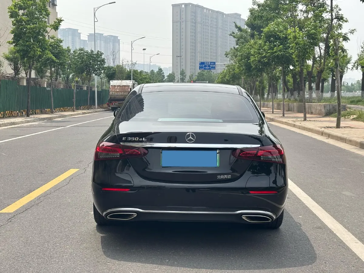 2023 Mercedes-Benz E Class 2.0T 211HP L4 9AT PHEV 25.4KWH,autocango,china used car exporter,china ev exporter,chinese used car exporter,chinese used ev exporter