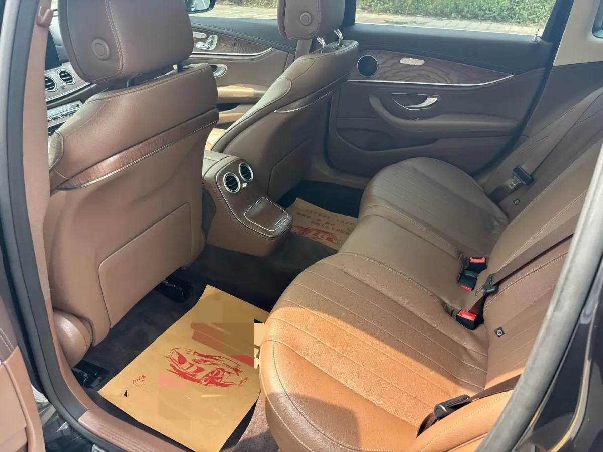 2023 Mercedes-Benz E Class 2.0T 211HP L4 9AT PHEV 25.4KWH,autocango,china used car exporter,china ev exporter,chinese used car exporter,chinese used ev exporter