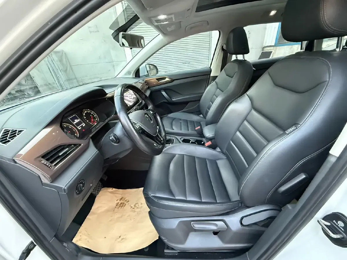 2021 Volkswagen Tharu 1.4T 150HP L4 7DCT,autocango,china used car exporter,china ev exporter,chinese used car exporter,chinese used ev exporter