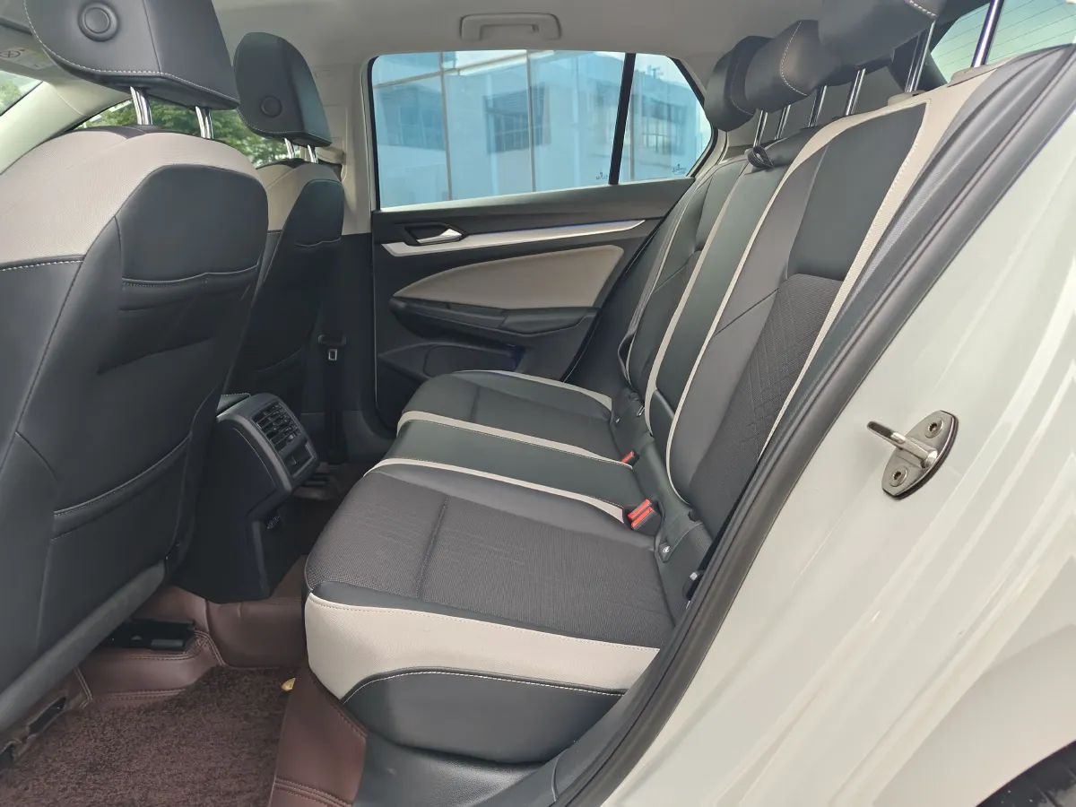 2021 Volkswagen Golf 1.4T 150HP L4 7DCT,autocango,china used car exporter,china ev exporter,chinese used car exporter,chinese used ev exporter