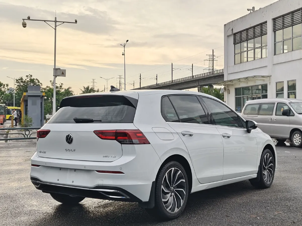 2021 Volkswagen Golf 1.4T 150HP L4 7DCT,autocango,china used car exporter,china ev exporter,chinese used car exporter,chinese used ev exporter