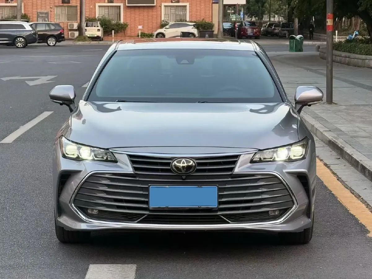 2019 Toyota Avalon 2.5L 209HP L4 8AT,autocango,china used car exporter,china ev exporter,chinese used car exporter,chinese used ev exporter