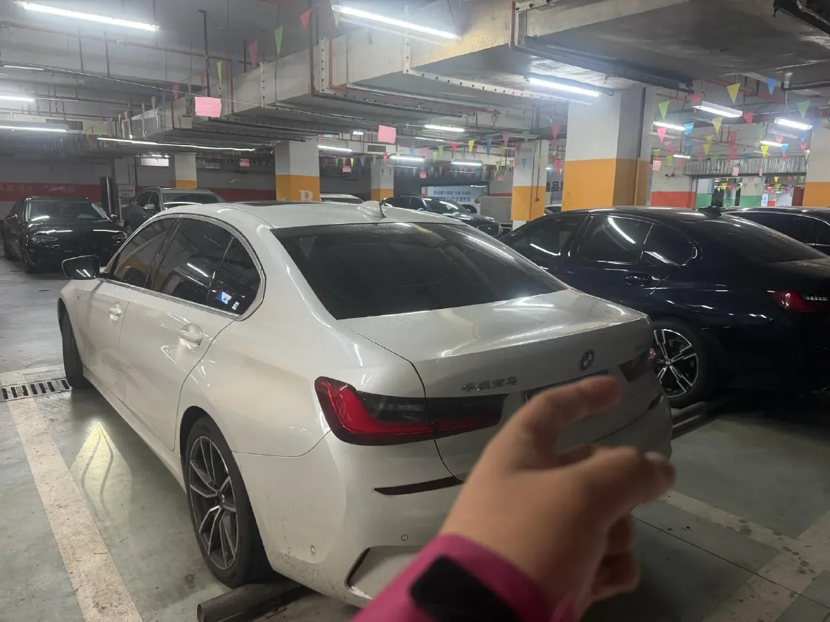 2021 BMW 3 Series 2.0T 184HP L4 8AT,autocango,china used car exporter,china ev exporter,chinese used car exporter,chinese used ev exporter