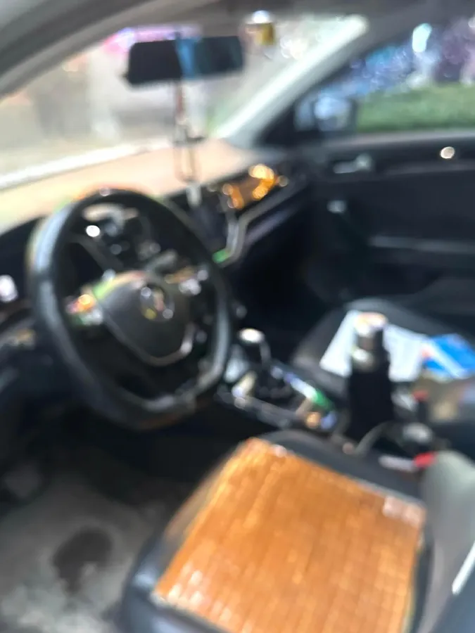 2019 Volkswagen T-Roc 1.4T 150HP L4 7DCT,autocango,china used car exporter,china ev exporter,chinese used car exporter,chinese used ev exporter