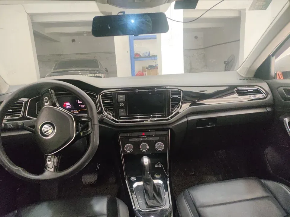 2019 Volkswagen T-Roc 1.4T 150HP L4 7DCT,autocango,china used car exporter,china ev exporter,chinese used car exporter,chinese used ev exporter