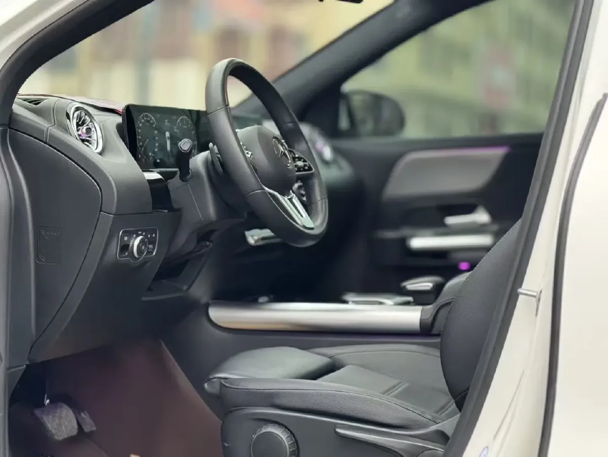 2022 Mercedes-Benz GLA Class 1.3T 163HP L4 7DCT,autocango,china used car exporter,china ev exporter,chinese used car exporter,chinese used ev exporter