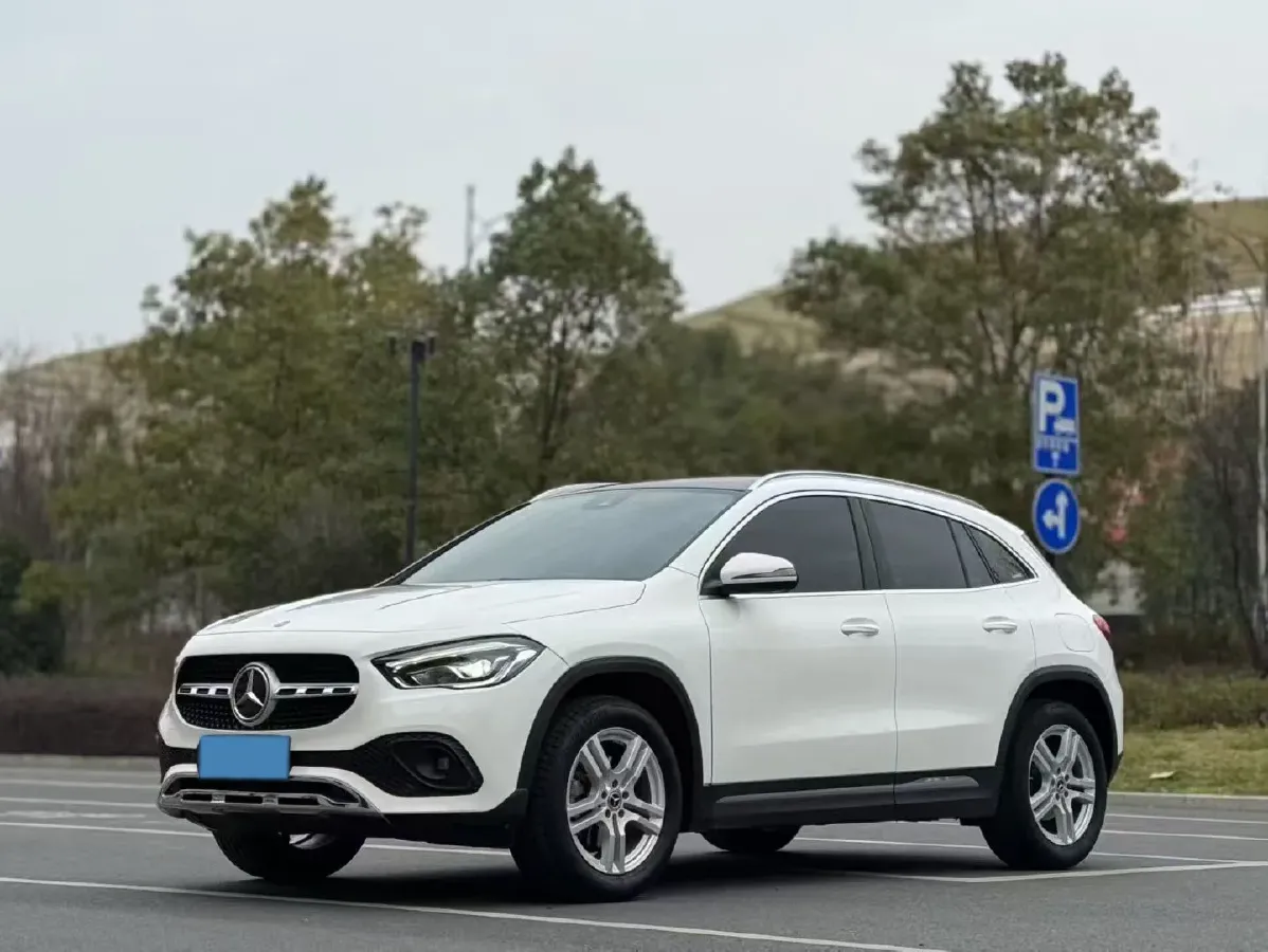 2022 Mercedes-Benz GLA Class 1.3T 163HP L4 7DCT,autocango,china used car exporter,china ev exporter,chinese used car exporter,chinese used ev exporter