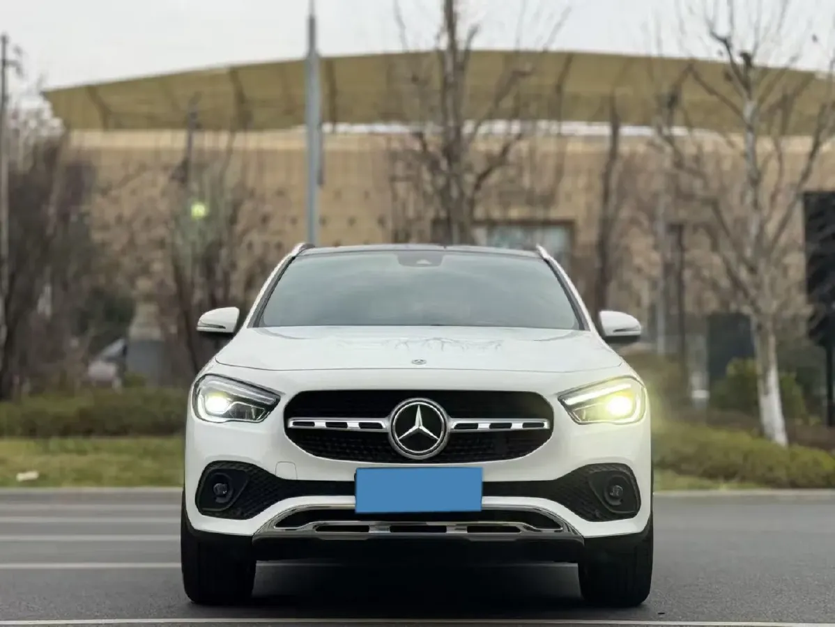 2022 Mercedes-Benz GLA Class 1.3T 163HP L4 7DCT,autocango,china used car exporter,china ev exporter,chinese used car exporter,chinese used ev exporter