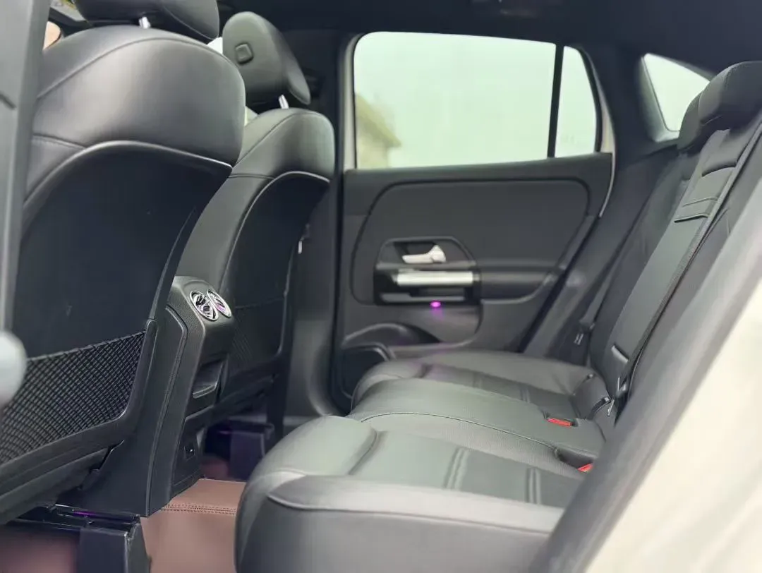 2022 Mercedes-Benz GLA Class 1.3T 163HP L4 7DCT,autocango,china used car exporter,china ev exporter,chinese used car exporter,chinese used ev exporter