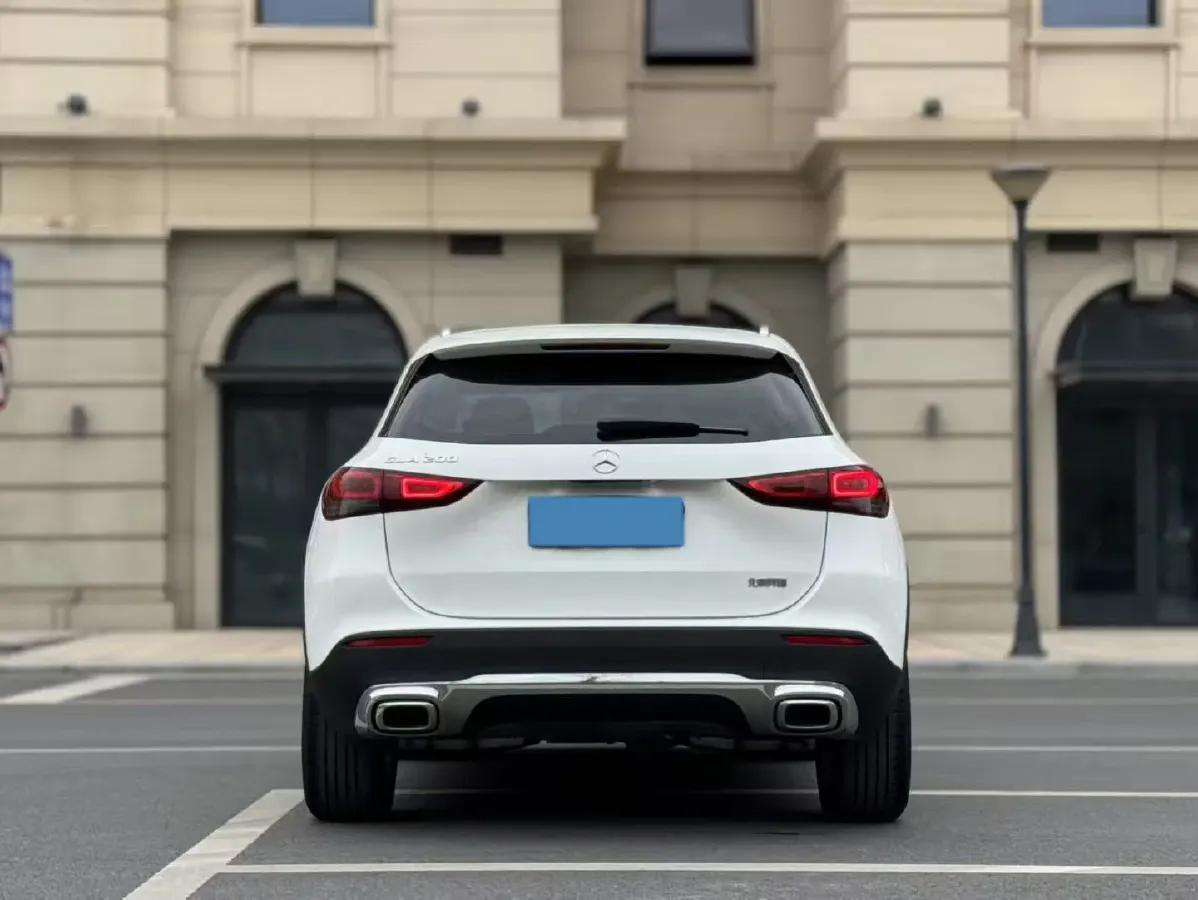 2022 Mercedes-Benz GLA Class 1.3T 163HP L4 7DCT,autocango,china used car exporter,china ev exporter,chinese used car exporter,chinese used ev exporter