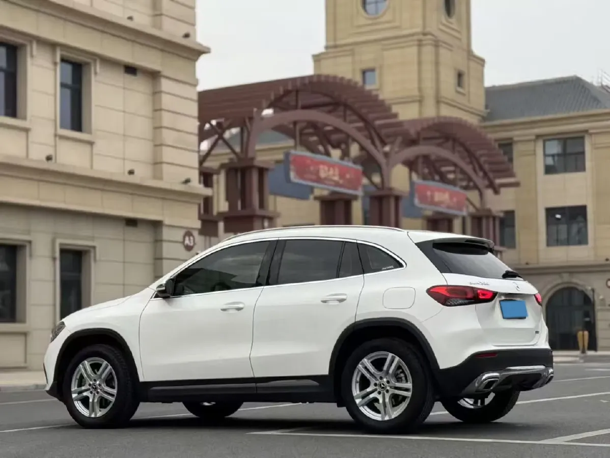 2022 Mercedes-Benz GLA Class 1.3T 163HP L4 7DCT,autocango,china used car exporter,china ev exporter,chinese used car exporter,chinese used ev exporter