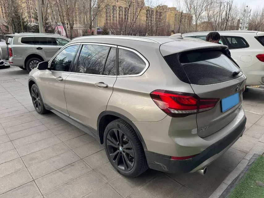 2021 BMW X1 1.5T 140HP L3 7DCT,autocango,china used car exporter,china ev exporter,chinese used car exporter,chinese used ev exporter