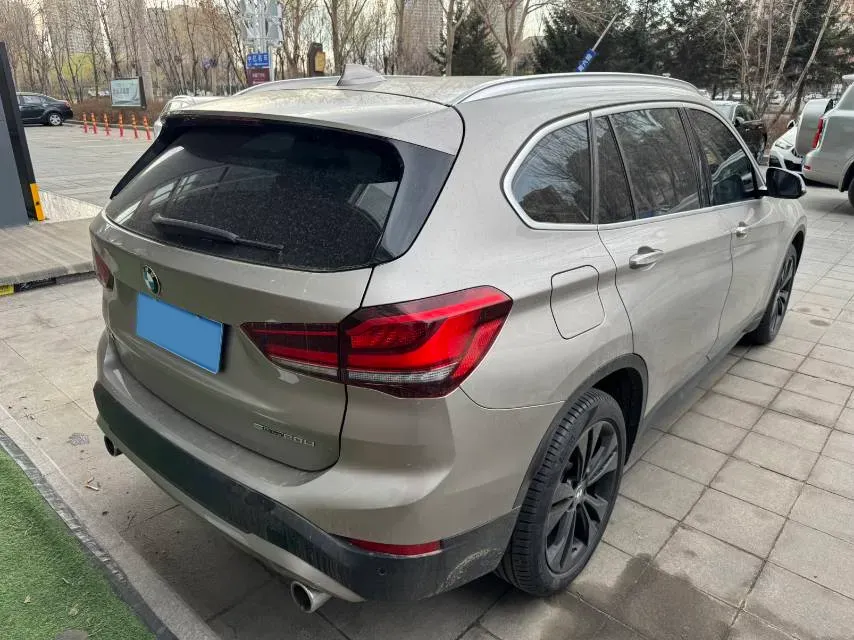 2021 BMW X1 1.5T 140HP L3 7DCT,autocango,china used car exporter,china ev exporter,chinese used car exporter,chinese used ev exporter