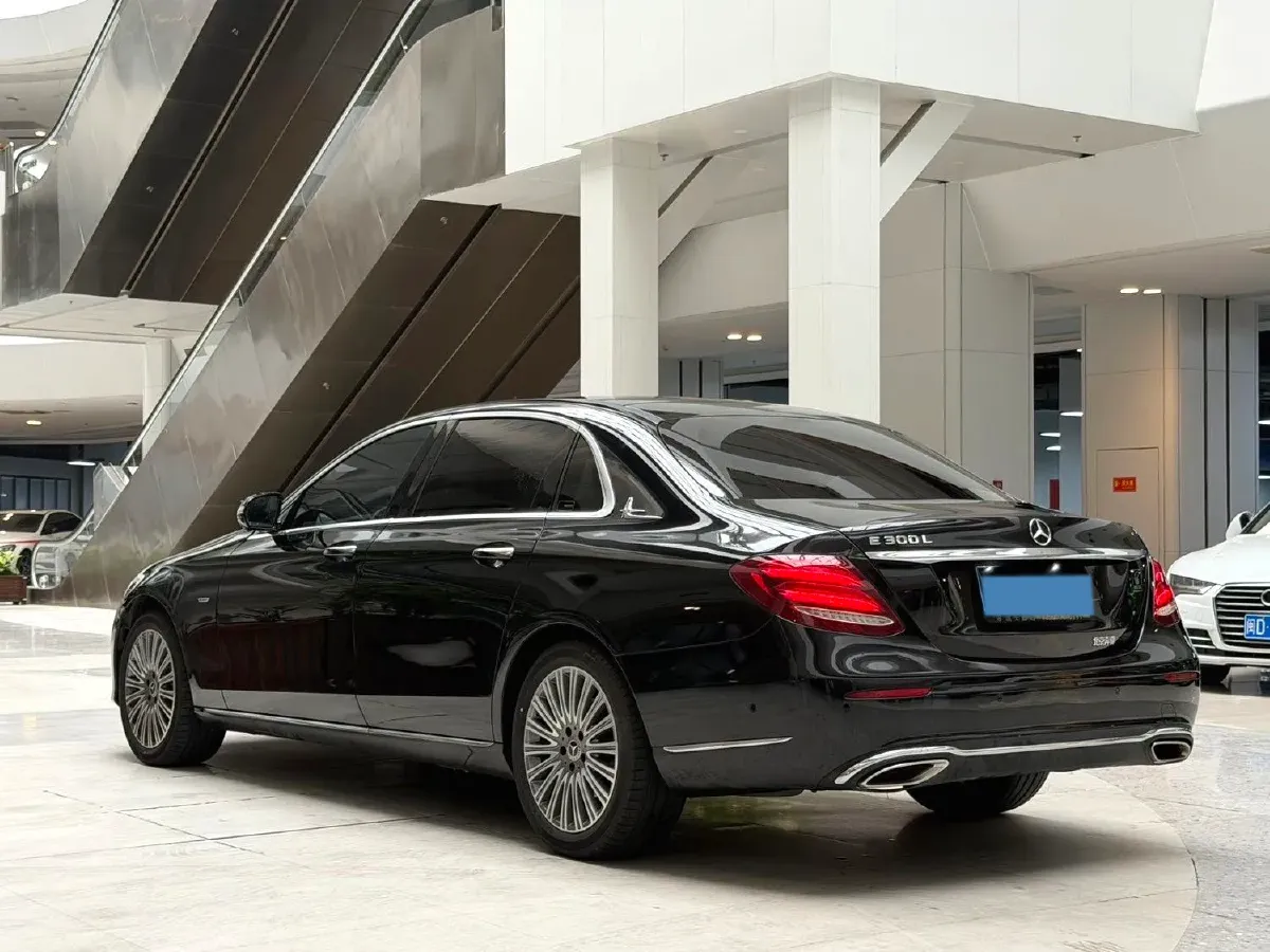 2020 Mercedes-Benz E Class 2.0T 258HP L4 9AT,autocango,china used car exporter,china ev exporter,chinese used car exporter,chinese used ev exporter