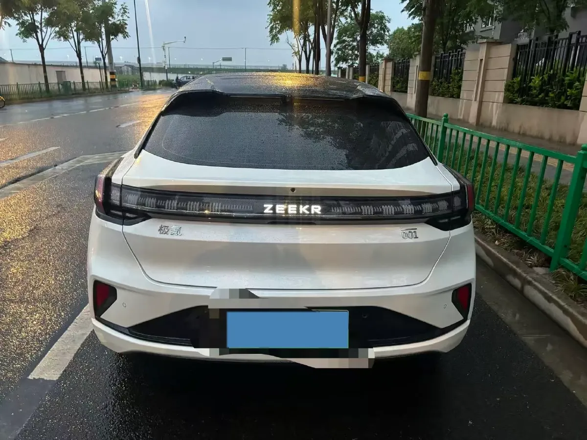 2024 Zeekr 001 BEV 100KWH,autocango,china used car exporter,china ev exporter,chinese used car exporter,chinese used ev exporter