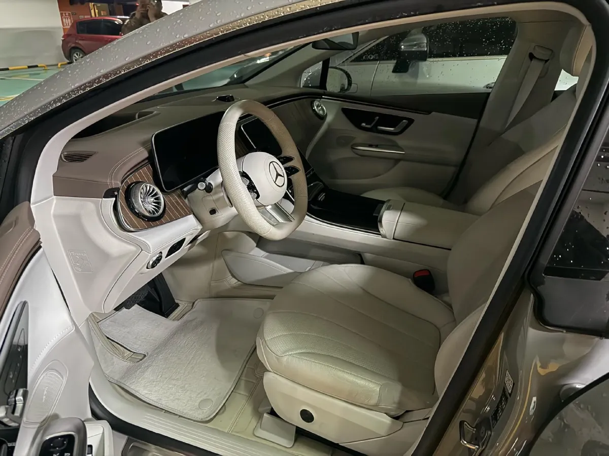 2022 Mercedes-Benz EQE Class BEV 96.1KWH,autocango,china used car exporter,china ev exporter,chinese used car exporter,chinese used ev exporter