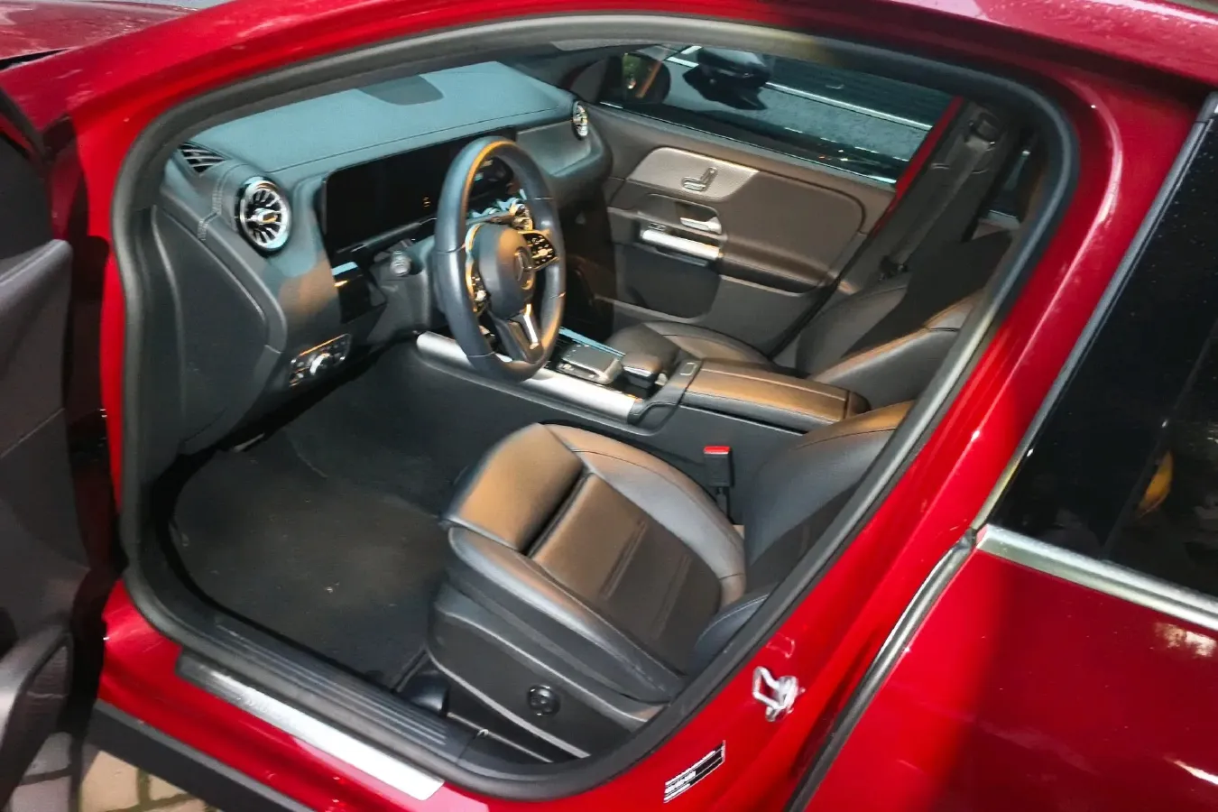 2022 Mercedes-Benz GLA Class 1.3T 163HP L4 7DCT,autocango,china used car exporter,china ev exporter,chinese used car exporter,chinese used ev exporter