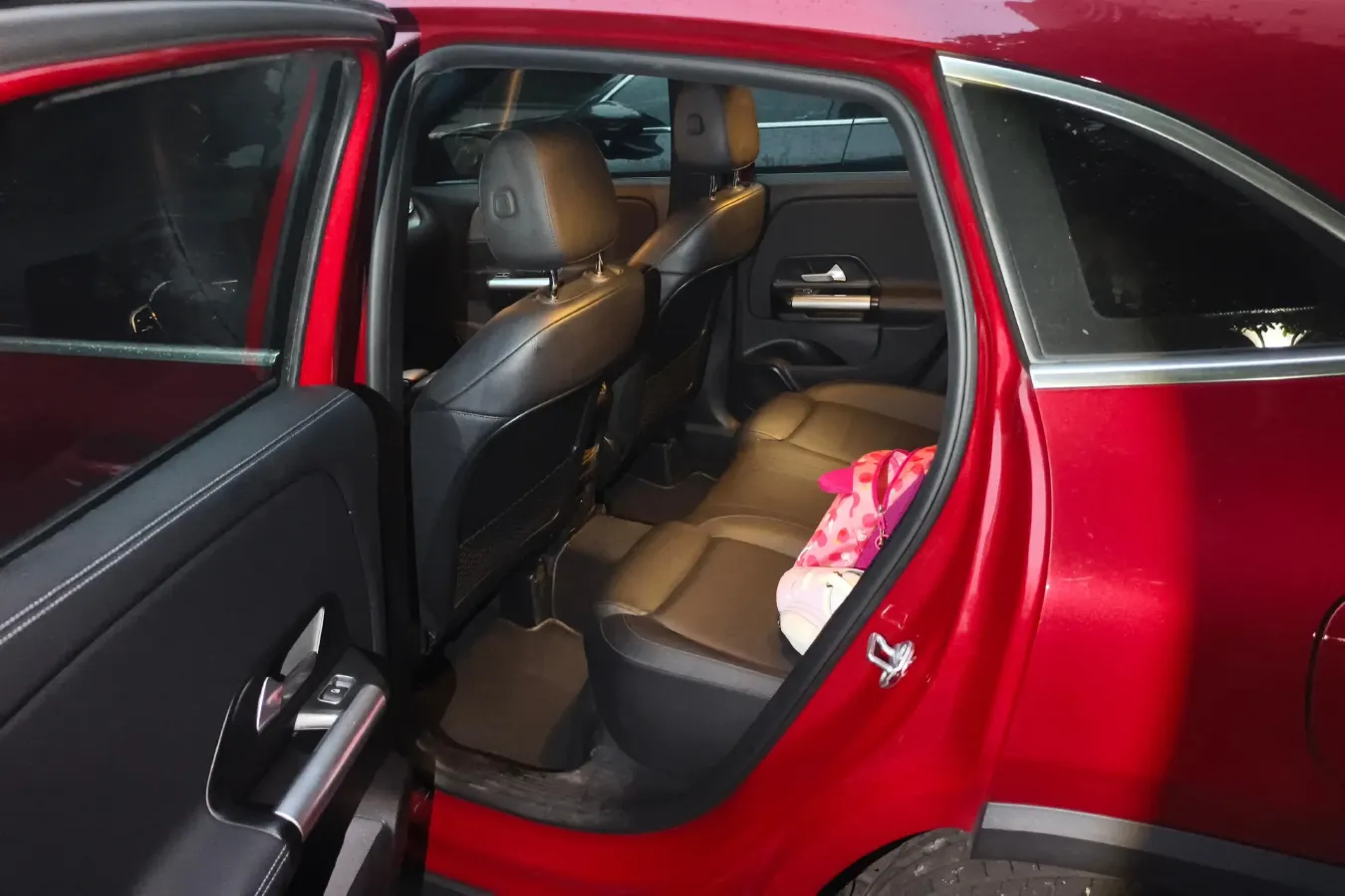 2022 Mercedes-Benz GLA Class 1.3T 163HP L4 7DCT,autocango,china used car exporter,china ev exporter,chinese used car exporter,chinese used ev exporter