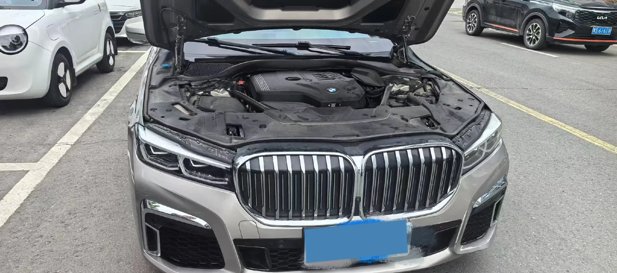 2019 BMW 7 Series 2.0T 265HP L4 8AT,autocango,china used car exporter,china ev exporter,chinese used car exporter,chinese used ev exporter
