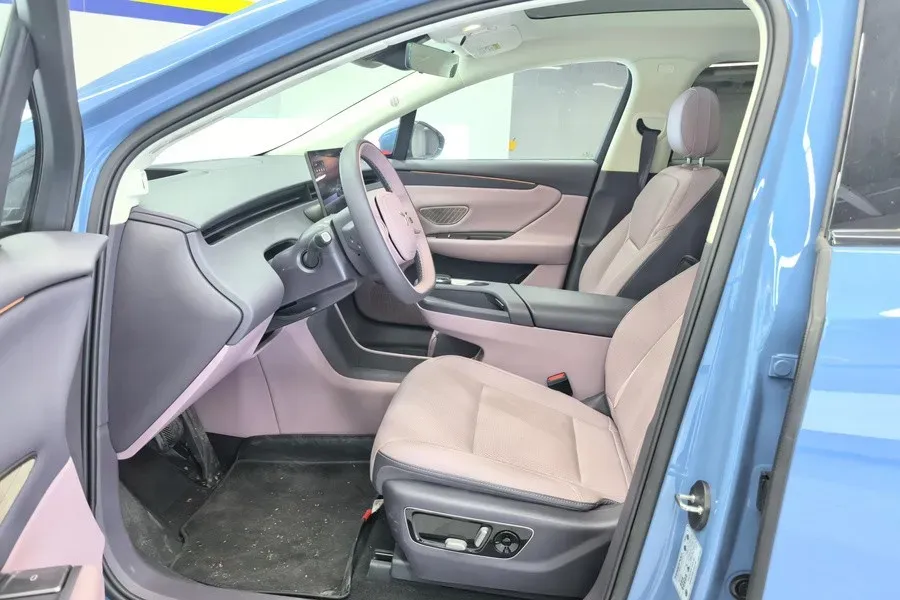 2025 HongQi TianGong 06 BEV,autocango,china used car exporter,china ev exporter,chinese used car exporter,chinese used ev exporter