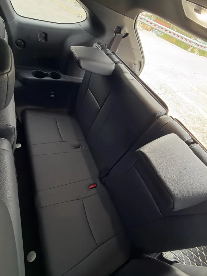 2021 Toyota Crown Kluger 2.5L 192HP L4 E-CVT Hybrid,autocango,china used car exporter,china ev exporter,chinese used car exporter,chinese used ev exporter