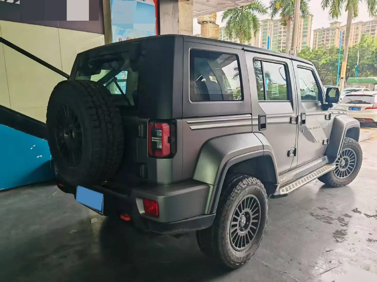 2023 Beijing BJ40 2.0T 224HP L4 8AT,autocango,china used car exporter,china ev exporter,chinese used car exporter,chinese used ev exporter