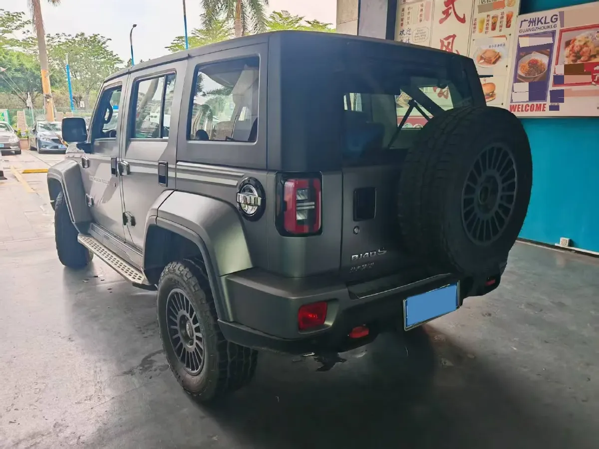 2023 Beijing BJ40 2.0T 224HP L4 8AT,autocango,china used car exporter,china ev exporter,chinese used car exporter,chinese used ev exporter