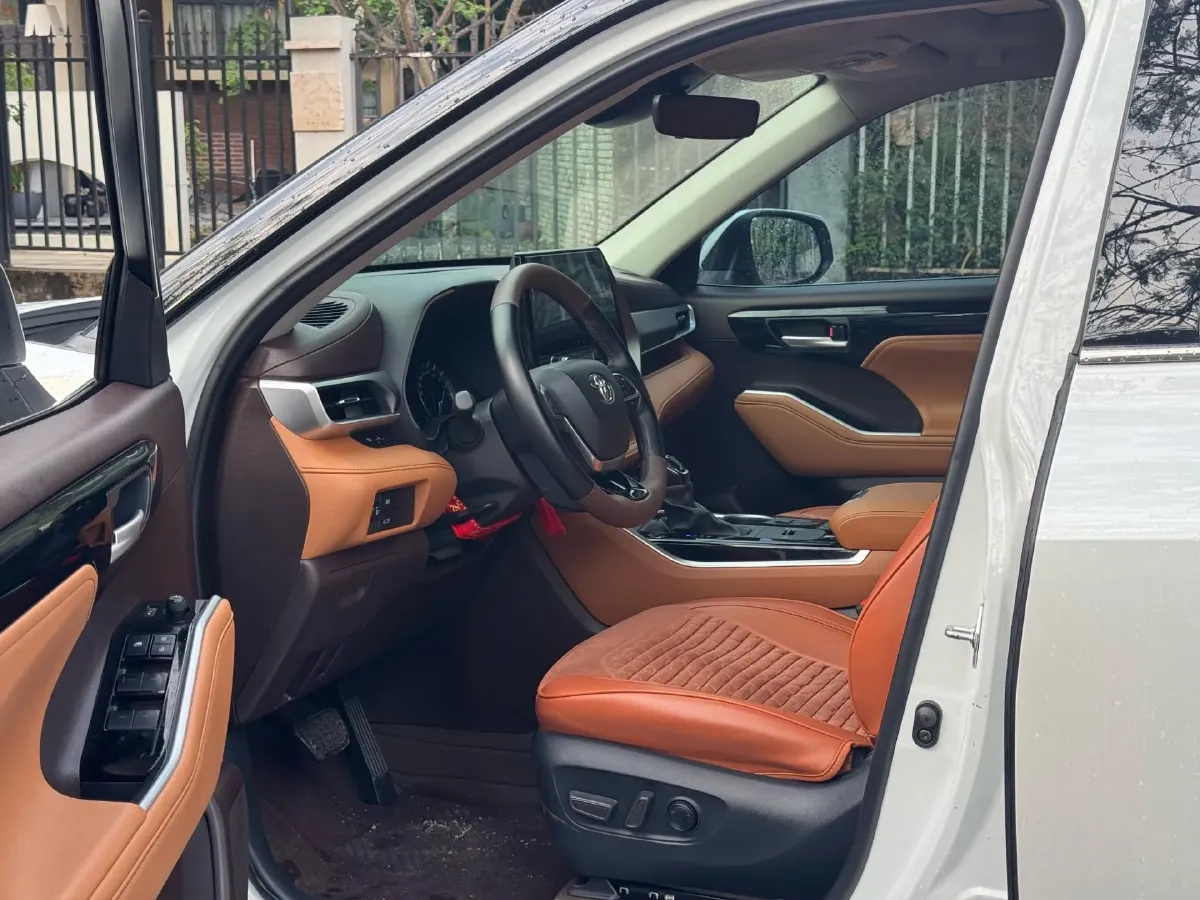 2023 Toyota Highlander 2.5L 189HP L4 E-CVT Hybrid,autocango,china used car exporter,china ev exporter,chinese used car exporter,chinese used ev exporter