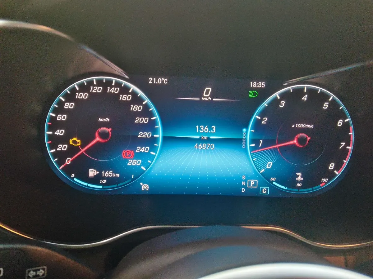 2021 Mercedes-Benz GLC Class 2.0T 197HP L4 9AT,autocango,china used car exporter,china ev exporter,chinese used car exporter,chinese used ev exporter