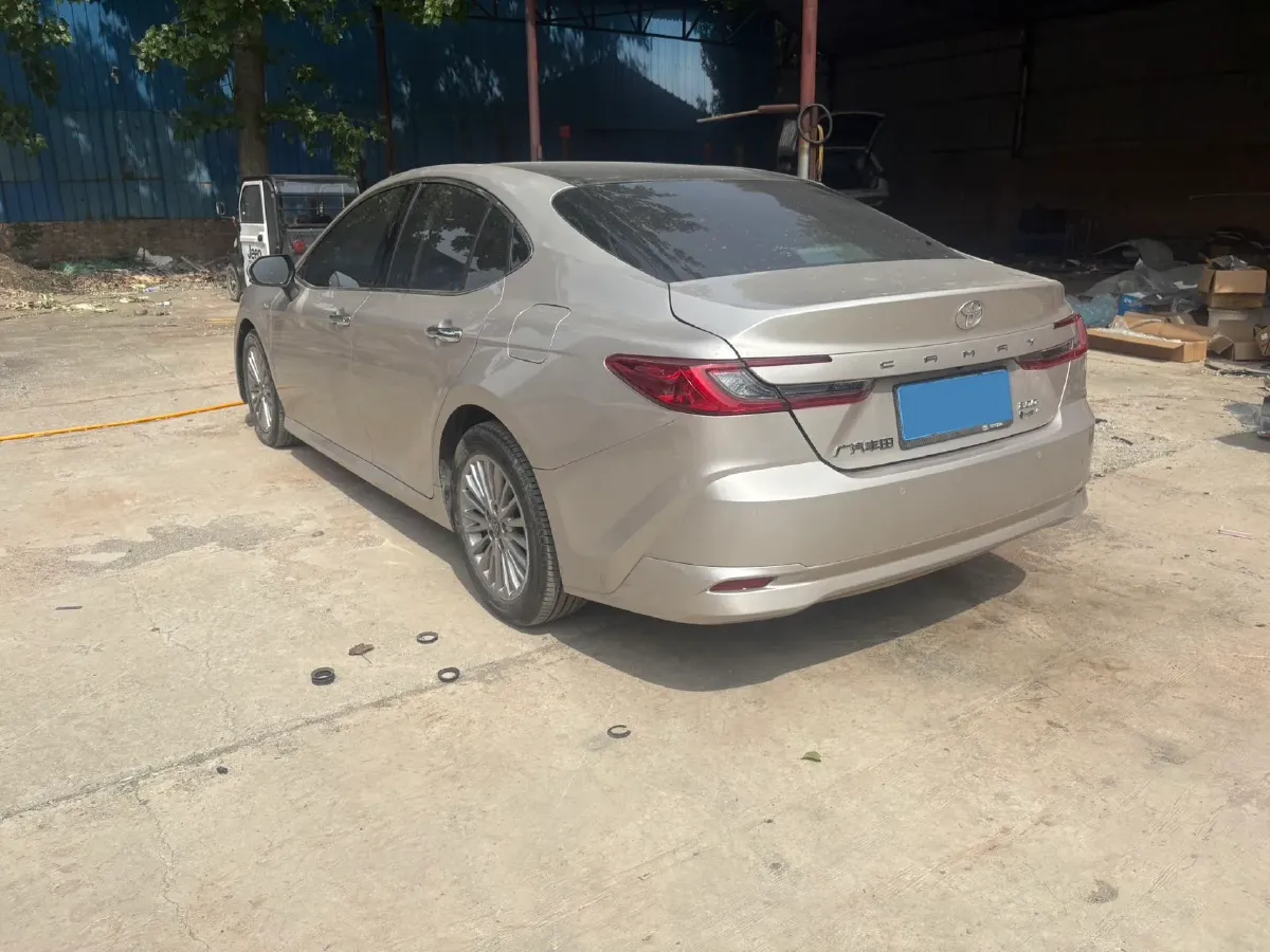 2024 Toyota Camry 2.0L 152HP L4 E-CVT Hybrid,autocango,china used car exporter,china ev exporter,chinese used car exporter,chinese used ev exporter