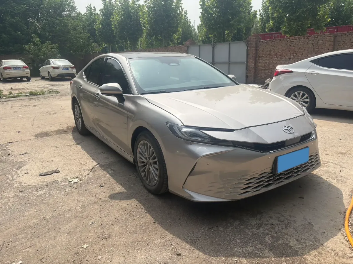 2024 Toyota Camry 2.0L 152HP L4 E-CVT Hybrid,autocango,china used car exporter,china ev exporter,chinese used car exporter,chinese used ev exporter