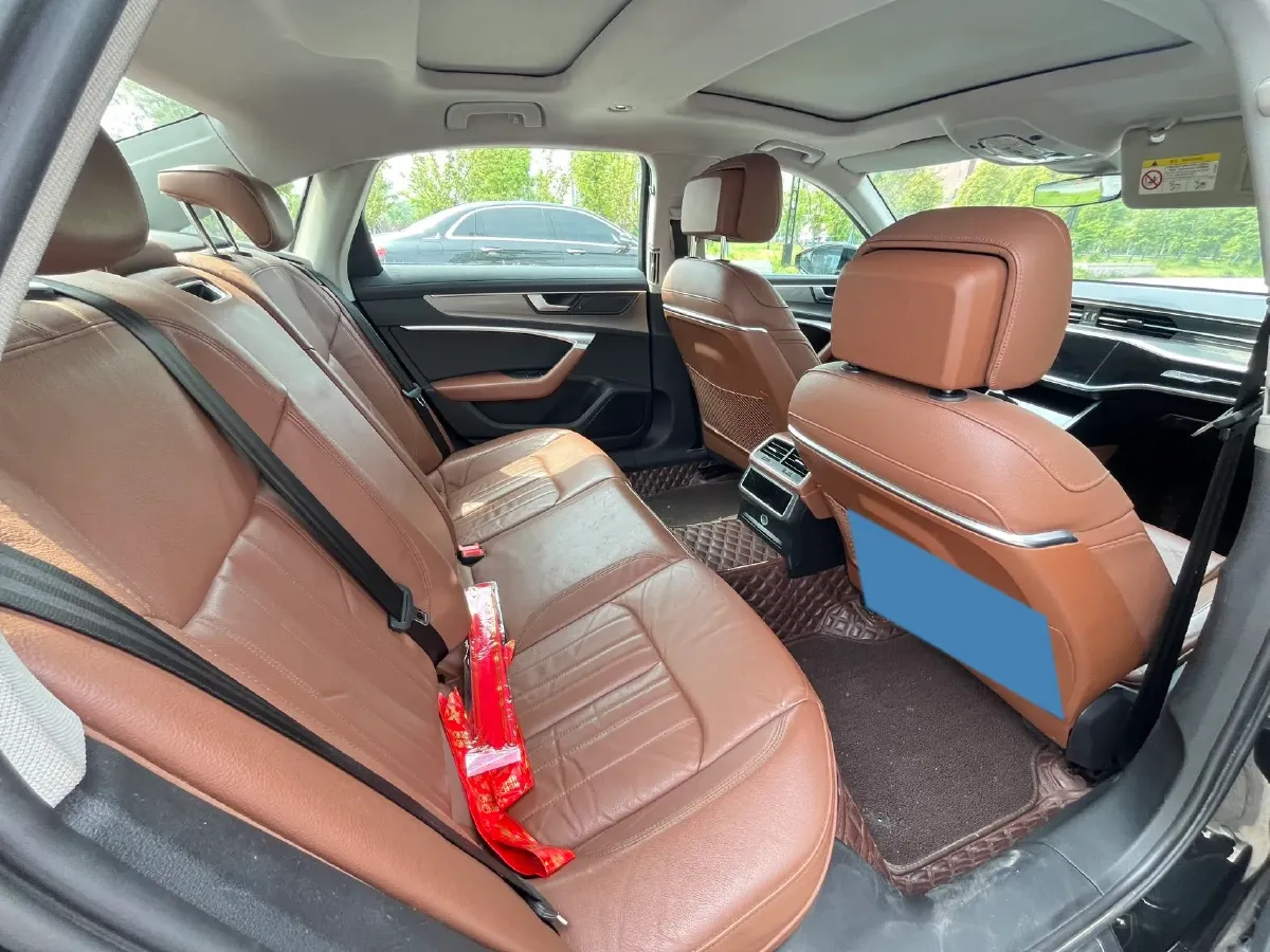 2019 Mercedes-Benz E Class 1.5T 184HP L4 9AT,autocango,china used car exporter,china ev exporter,chinese used car exporter,chinese used ev exporter