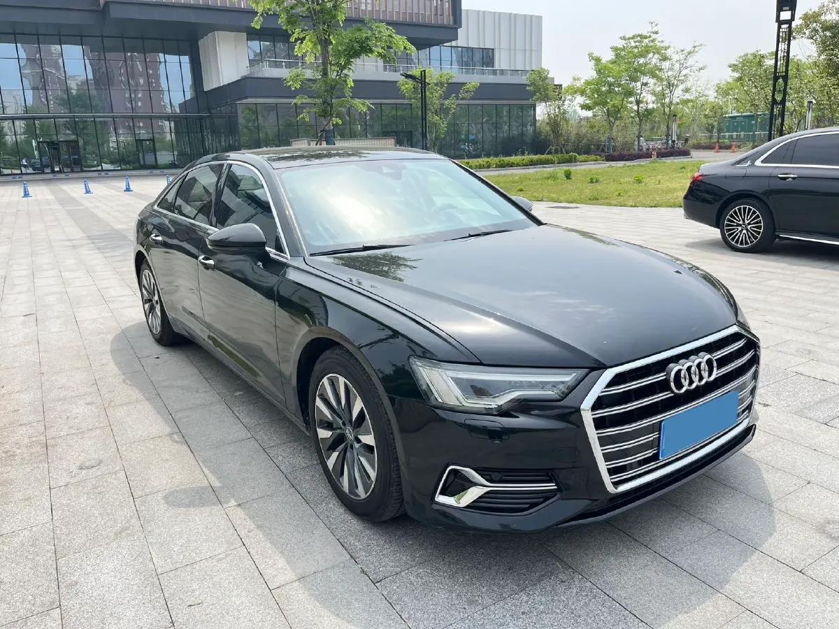 2019 Mercedes-Benz E Class 1.5T 184HP L4 9AT,autocango,china used car exporter,china ev exporter,chinese used car exporter,chinese used ev exporter