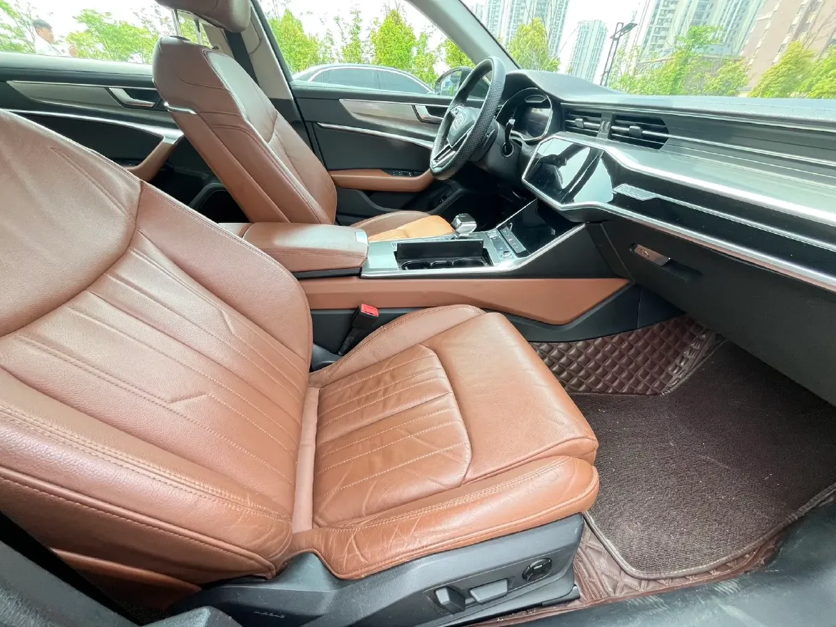 2019 Mercedes-Benz E Class 1.5T 184HP L4 9AT,autocango,china used car exporter,china ev exporter,chinese used car exporter,chinese used ev exporter