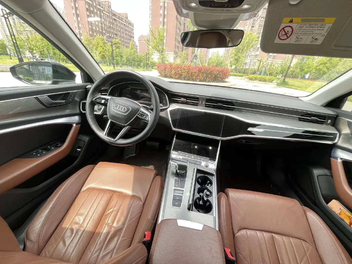 2019 Mercedes-Benz E Class 1.5T 184HP L4 9AT,autocango,china used car exporter,china ev exporter,chinese used car exporter,chinese used ev exporter