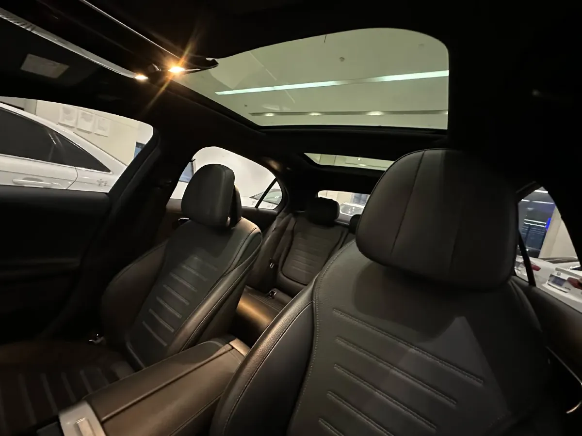 2023 Mercedes-Benz C Class 1.5T 204HP L4 9AT,autocango,china used car exporter,china ev exporter,chinese used car exporter,chinese used ev exporter