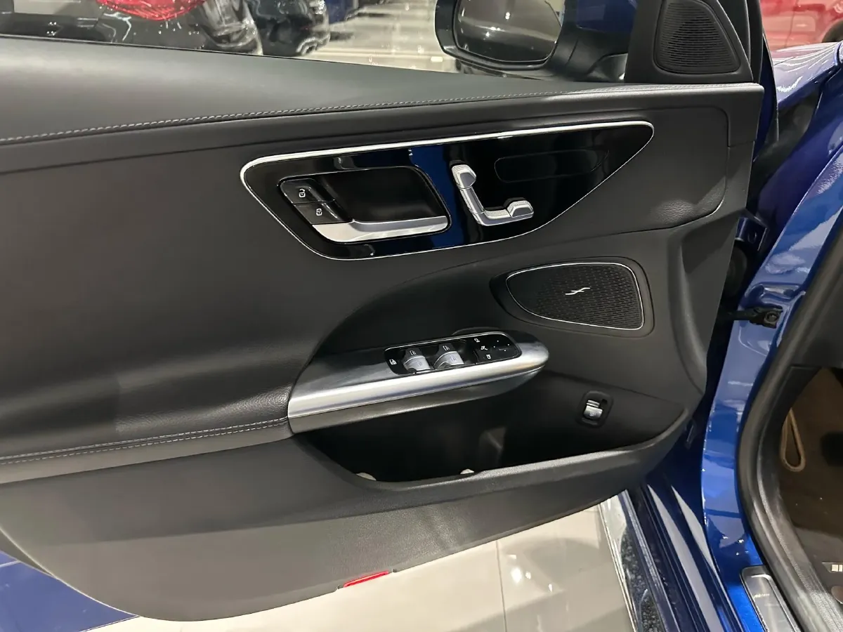 2023 Mercedes-Benz C Class 1.5T 204HP L4 9AT,autocango,china used car exporter,china ev exporter,chinese used car exporter,chinese used ev exporter