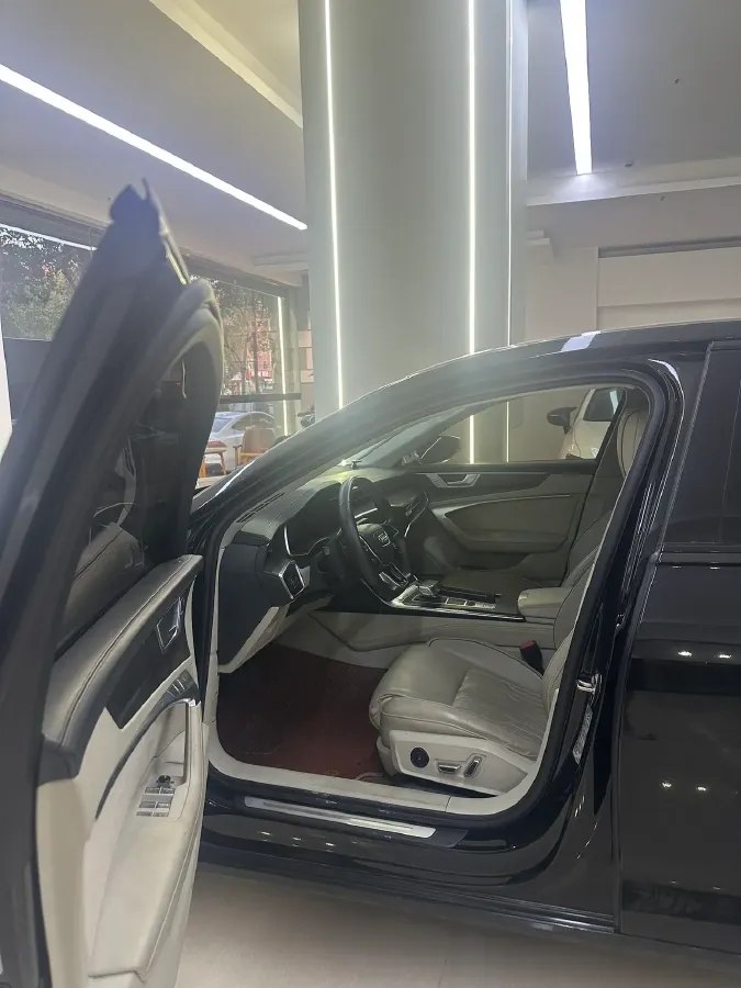 2020 Audi A6L 3.0T 340HP V6 7DCT,autocango,china used car exporter,china ev exporter,chinese used car exporter,chinese used ev exporter