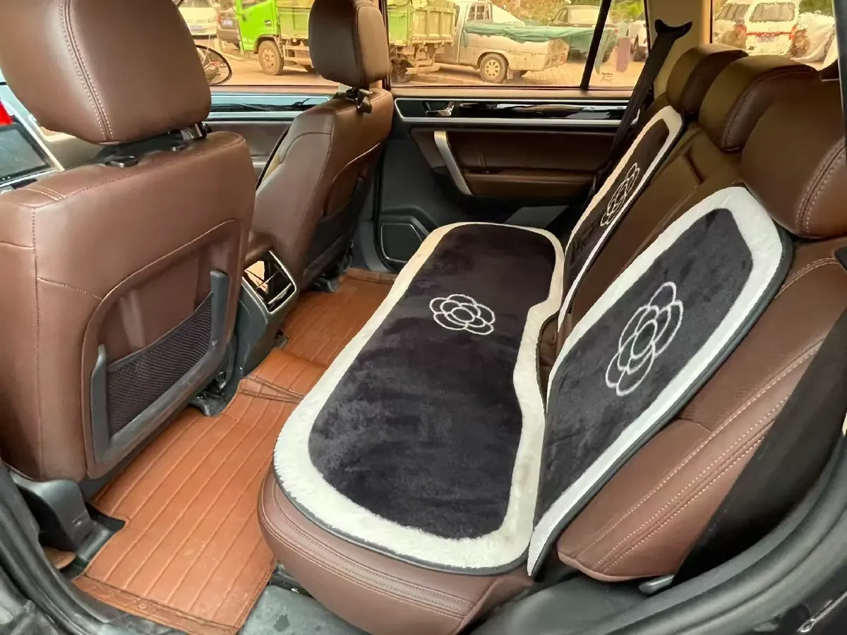 2017 Yema T70 1.5T 156HP L4 5MT,autocango,china used car exporter,china ev exporter,chinese used car exporter,chinese used ev exporter