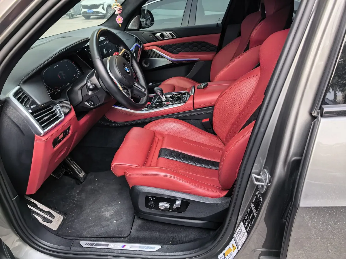 2022 BMW X5 M 4.4T 600HP V8 8AT,autocango,china used car exporter,china ev exporter,chinese used car exporter,chinese used ev exporter