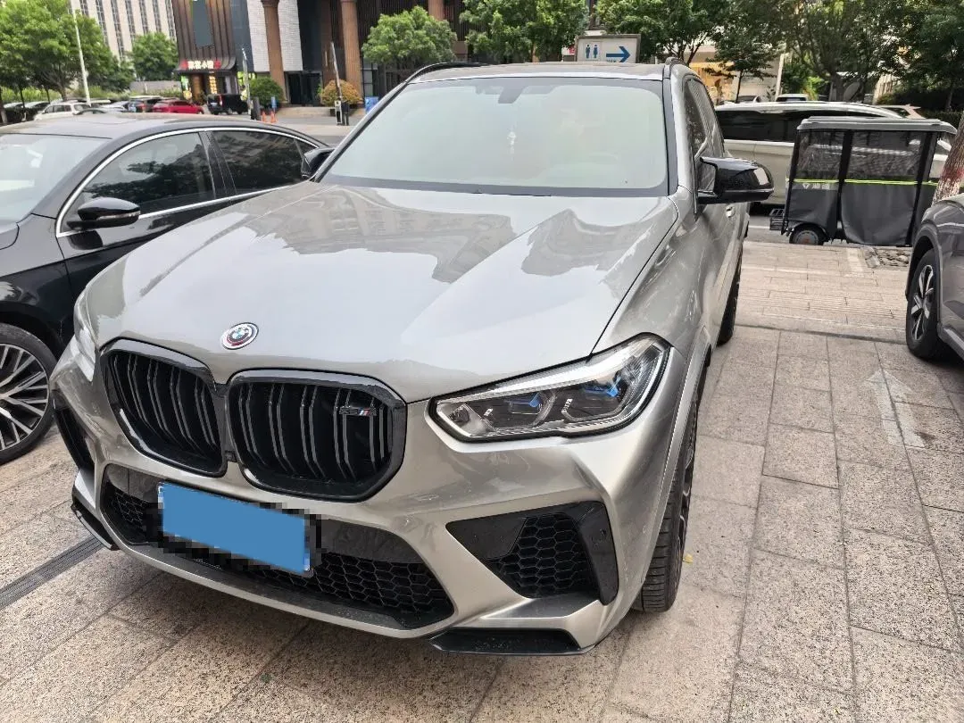 2022 BMW X5 M 4.4T 600HP V8 8AT,autocango,china used car exporter,china ev exporter,chinese used car exporter,chinese used ev exporter