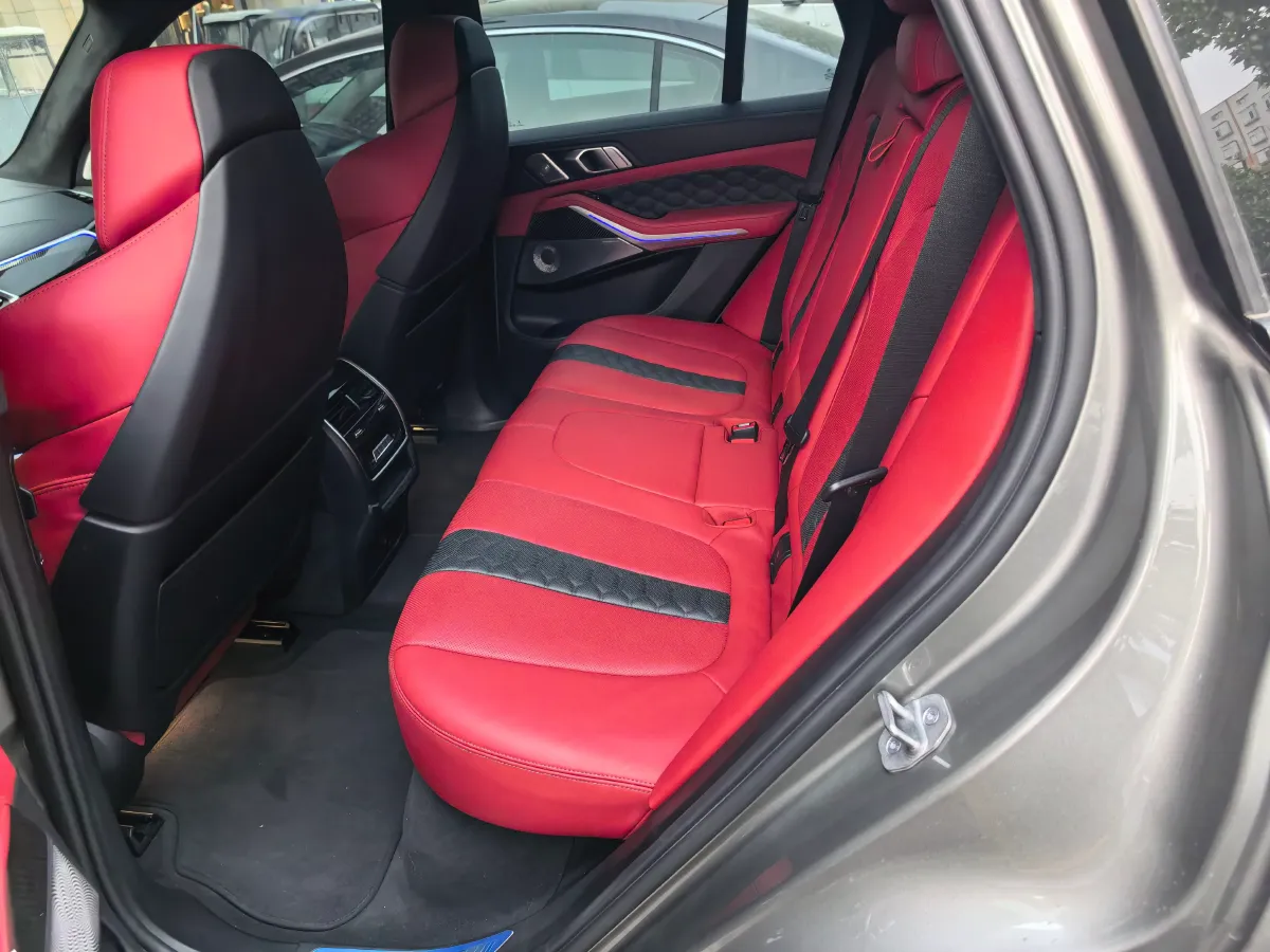 2022 BMW X5 M 4.4T 600HP V8 8AT,autocango,china used car exporter,china ev exporter,chinese used car exporter,chinese used ev exporter